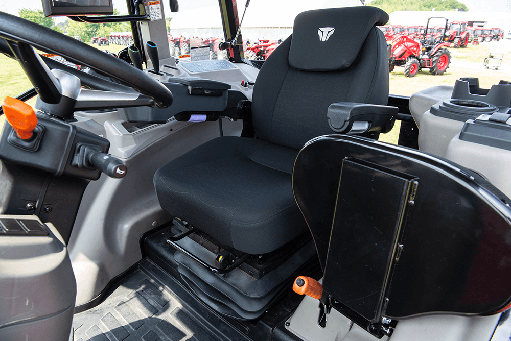 1. Asiento con suspensión total y sistema de aire comprimido