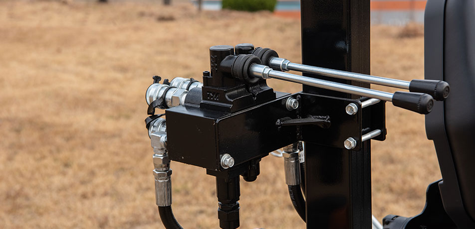 External Hydraulic Lever / 2-Port Rear Remote Hydraulic Valves